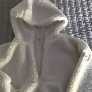 Alo hooded Sherpa pullover